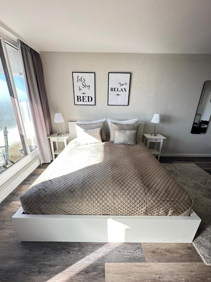 Timmendomizil - Schoene Ferienwohnung In Bester Lage - Sonnenseite Тимендорфер Странд Екстериор снимка