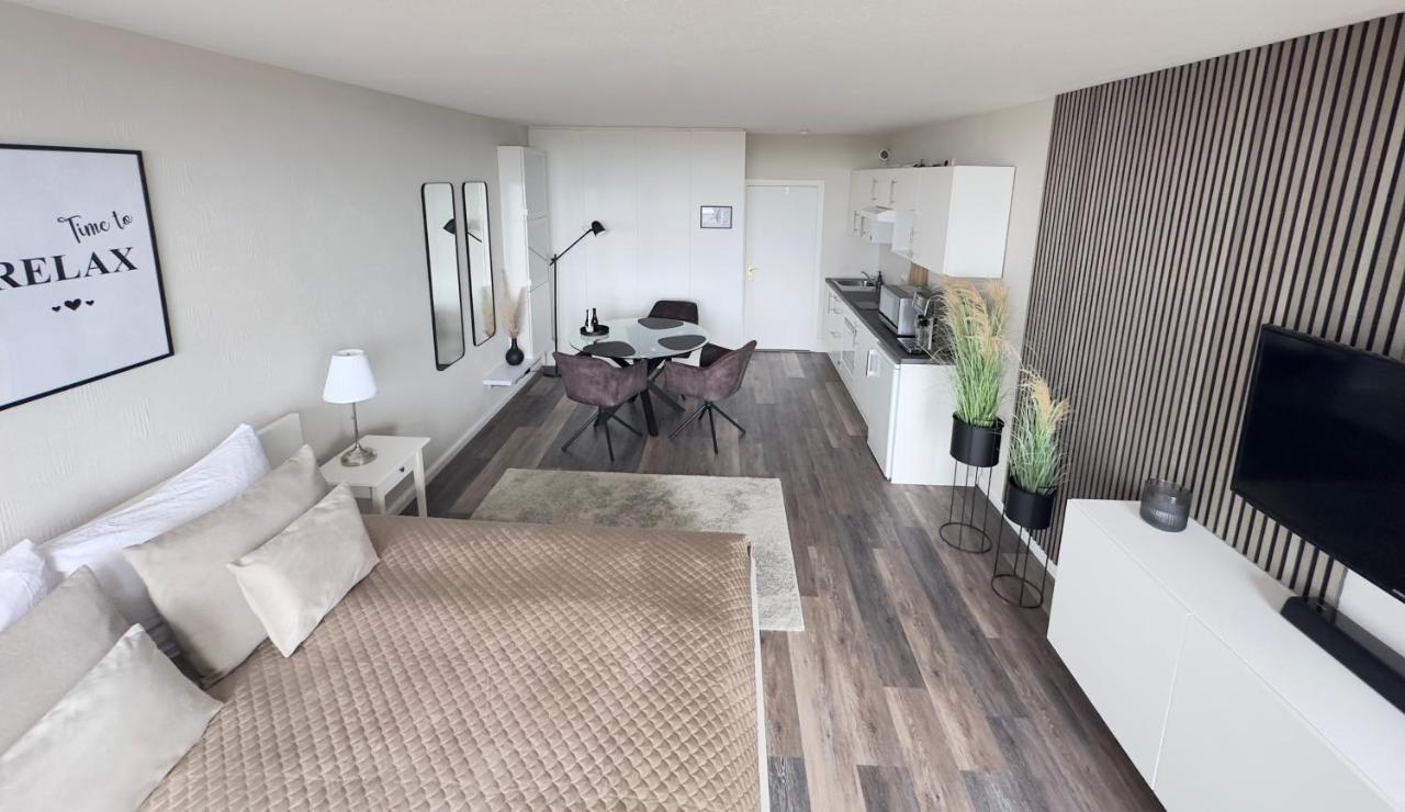 Timmendomizil - Schoene Ferienwohnung In Bester Lage - Sonnenseite Тимендорфер Странд Екстериор снимка